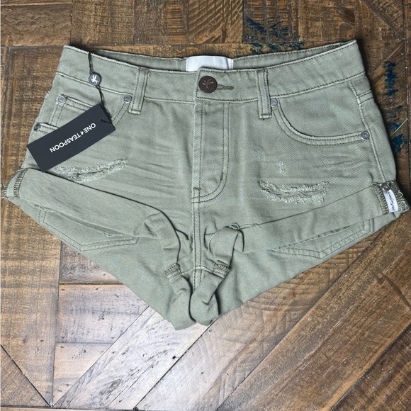 One Teaspoon Pants - One Teaspoon Women's Olive Jean Shorts